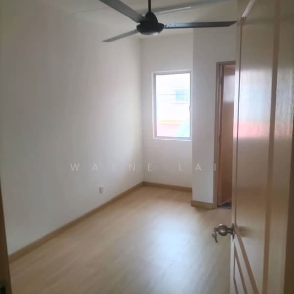 2-storey Terraced House for Sale in Sungai Buloh (Selangor) - Wayne Lai - Bedroom - PropertyGuru.com.my
