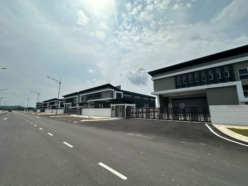 Kilang Berkembar untuk Disewa di Sepang (Selangor) - Delenn Chung - Exterior - PropertyGuru.com.my