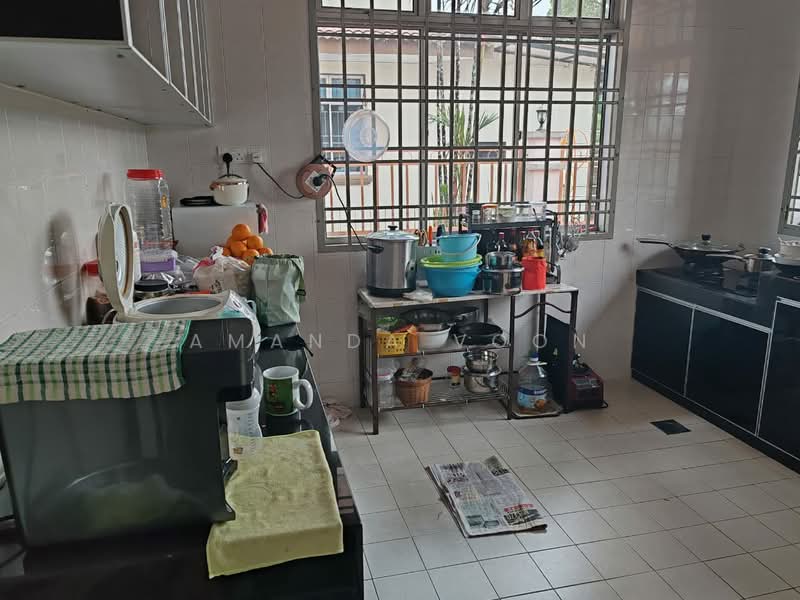Semi-Detached House for Sale in Taman Bukit Jaya (Ulu Tiram) - Amanda Voon - Kitchen - PropertyGuru.com.my