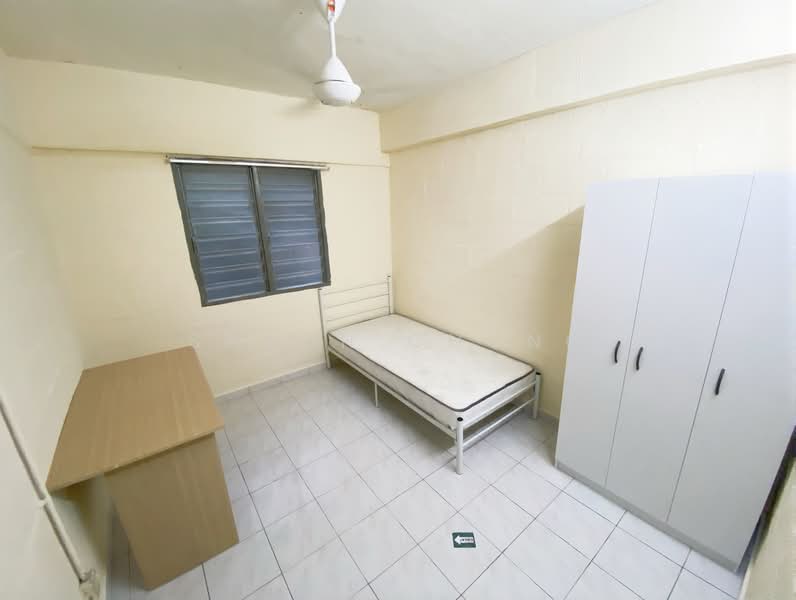 Rumah Flat untuk Disewa di Segar Ria - Shaun Chong - Bedroom - PropertyGuru.com.my