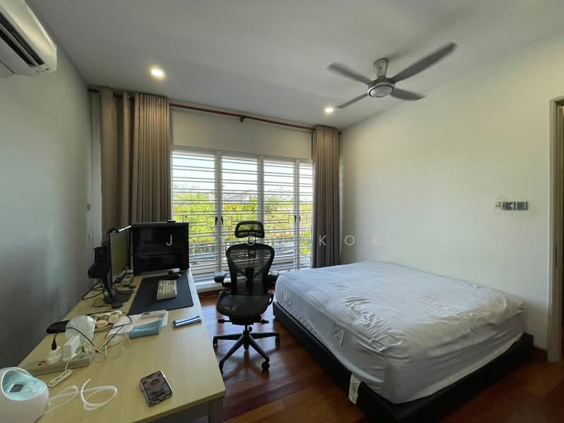 Rumah Berkembar untuk Dijual di Temasya Glenmarie (Glenmarie) - Joyce Kok - Bedroom - PropertyGuru.com.my