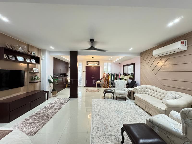 Rumah Teres 3 Tingkat untuk Dijual di Taman Bukit Utama (Ulu Kelang) - Azli Ibrahim - Living Room - PropertyGuru.com.my