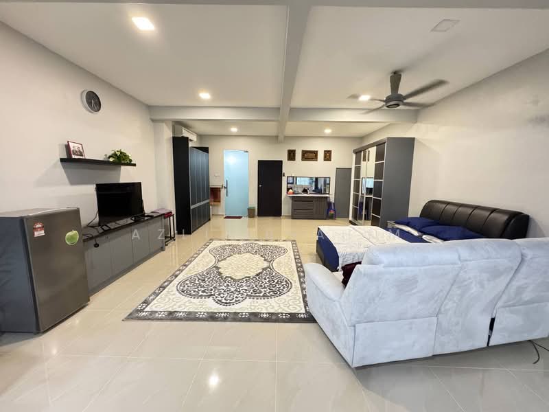 Rumah Teres 3 Tingkat untuk Dijual di Taman Bukit Utama (Ulu Kelang) - Azli Ibrahim - Living Room - PropertyGuru.com.my