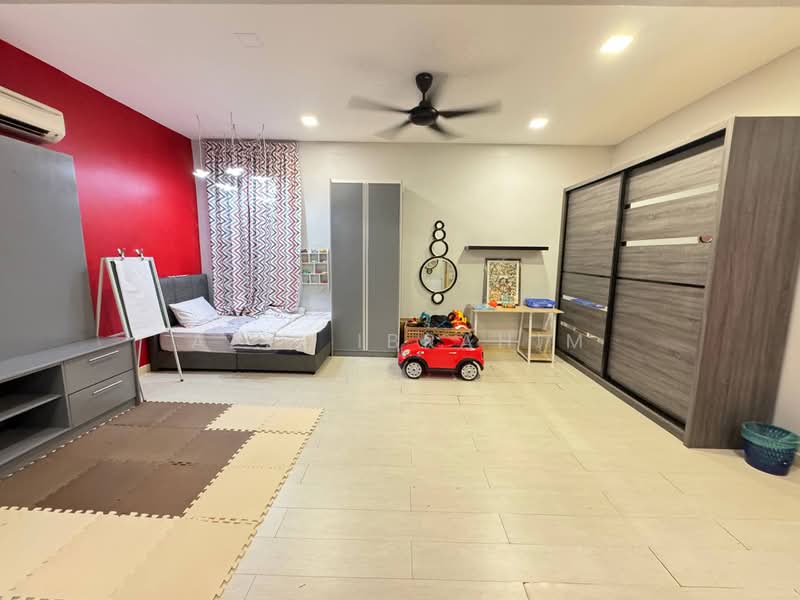 Rumah Teres 3 Tingkat untuk Dijual di Taman Bukit Utama (Ulu Kelang) - Azli Ibrahim - Bedroom - PropertyGuru.com.my