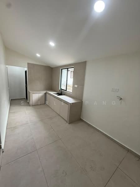 1-storey Terraced House for Sale in Taman Skudai Baru (Skudai) - Shirley Pang - Kitchen - PropertyGuru.com.my