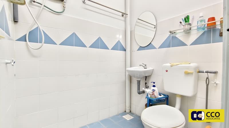 1-storey Terraced House for Sale in Taman Perpaduan Koperasi (Tambun) - Chris Chin - Bathroom - PropertyGuru.com.my