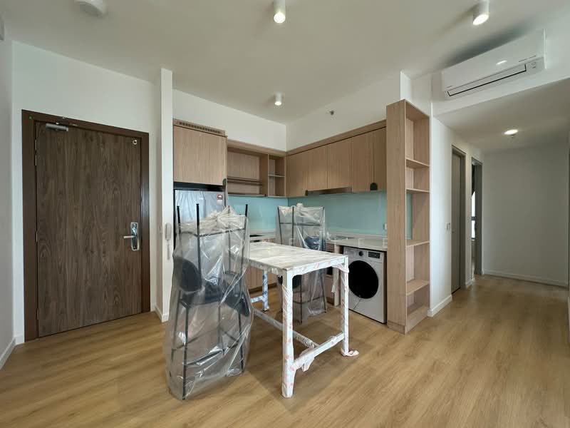 Service Residence for Rent at The Meg Serviced Residence - Elaine Lee - Kitchen - PropertyGuru.com.my