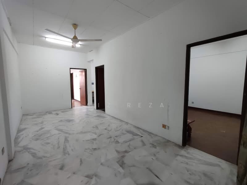 Apartment for Sale at Pangsapuri Seri Mawar - FAIZ REZA - PropertyGuru.com.my