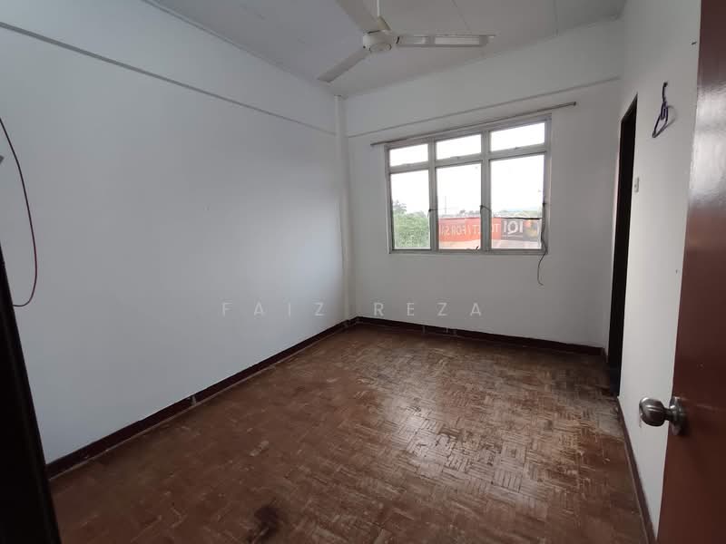 Apartment for Sale at Pangsapuri Seri Mawar - FAIZ REZA - PropertyGuru.com.my