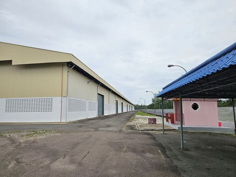 Kilang untuk Dijual di Labis (Johor) - Sausa Lee - Exterior - PropertyGuru.com.my