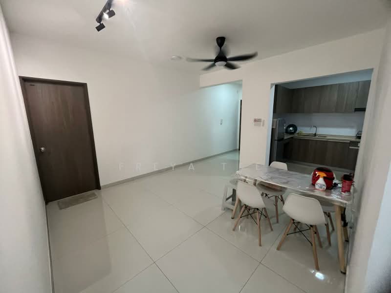 Service Residence for Rent at Country Garden Central Park - Freya Tee - Dining Room - PropertyGuru.com.my
