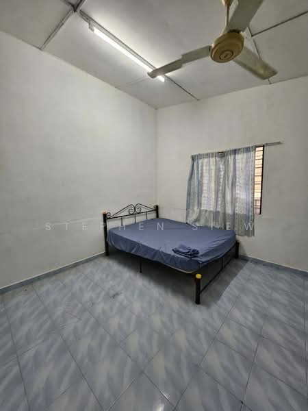 1-storey Terraced House for Sale in Gerik (Perak) - Stephen Siew - Bedroom - PropertyGuru.com.my