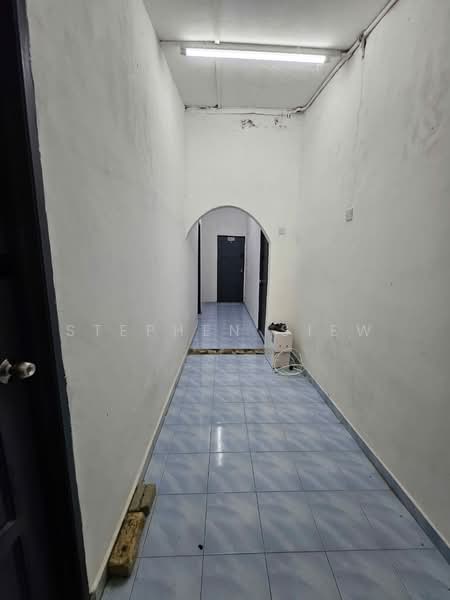 1-storey Terraced House for Sale in Gerik (Perak) - Stephen Siew - Corridor - PropertyGuru.com.my
