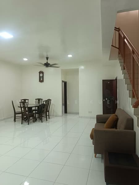Rumah Teres 2 Tingkat untuk Disewa di Bandar Dato Onn (Tebrau) - Michelle Kueh - Living Room - PropertyGuru.com.my