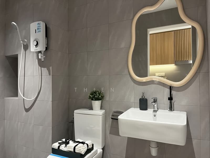 Service Residence for Sale at Se.Ruma Serviced Apartment - Thien . - Bathroom - PropertyGuru.com.my