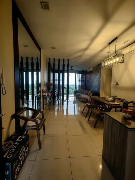Kondominium untuk Dijual di The WaterEdge (Pinggiran Air) - Joy Min - Living Room - PropertyGuru.com.my