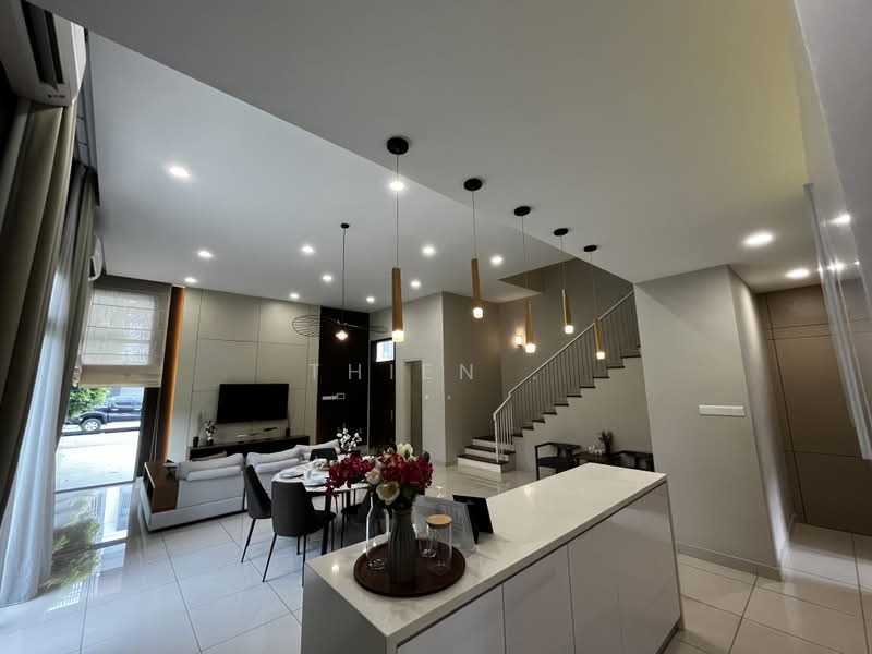 Semi-Detached House for Sale in Kota Kemuning (Shah Alam) - Thien . - Living Room - PropertyGuru.com.my