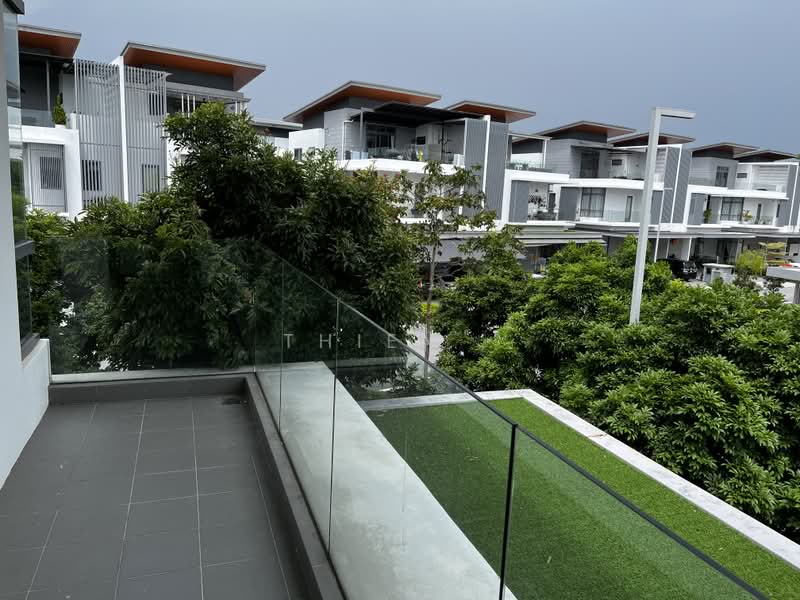 Semi-Detached House for Sale in Kota Kemuning (Shah Alam) - Thien . - Balcony - PropertyGuru.com.my