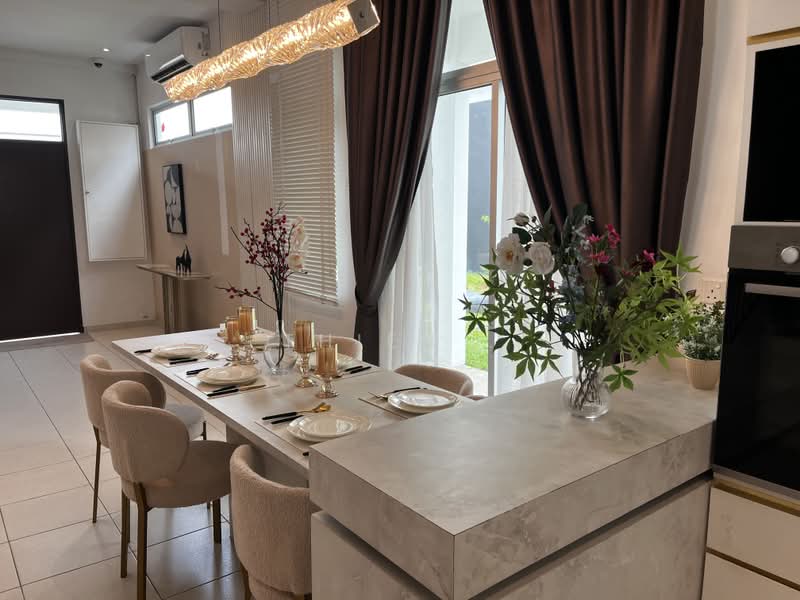 Rumah Teres 2 Tingkat untuk Dijual di Jenjarom (Selangor) - Thien . - Dining Room - PropertyGuru.com.my