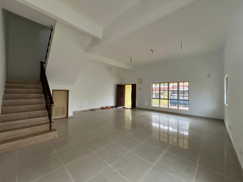 Semi-Detached House for Sale in Taman Minang Ria (Cheras) - Eric Liew - Living Room - PropertyGuru.com.my