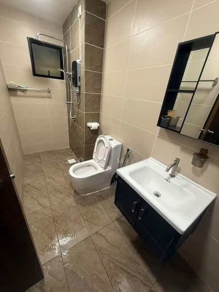Service Residence for Sale at Veranda Residence - Joy Min - Bathroom - PropertyGuru.com.my