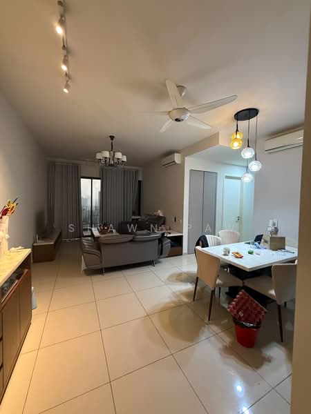 Kondominium untuk Dijual di The Rainz - Shawn Paw - Living Room - PropertyGuru.com.my