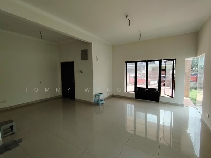 Rumah Teres 2.5 Tingkat untuk Dijual di Bandar Kinrara Seksyen 9 (Bandar Kinrara) - Tommy Wong Phang - Living Room - PropertyGuru.com.my