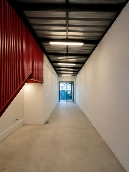 Banglo Komersial untuk Disewa di Taman Kebun Teh (Johor Bahru) - Joy Min - Corridor - PropertyGuru.com.my