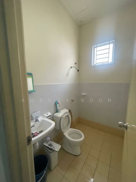 Rumah Teres 1-Tingkat untuk Dijual di Taman Lagenda Putra (Kulai) - Amanda Voon - Bathroom - PropertyGuru.com.my