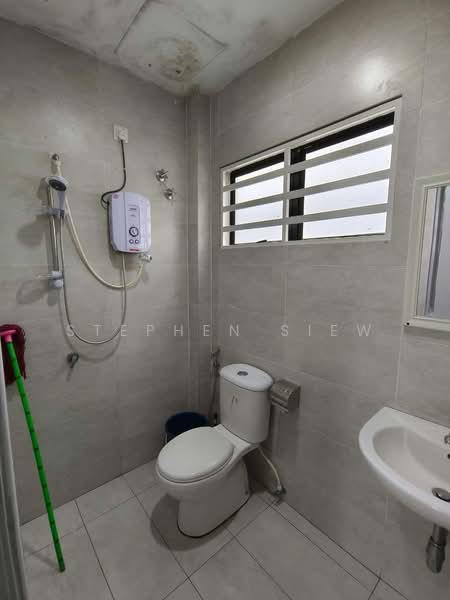 2-storey Terraced House for Rent in Tambun (Perak) - Stephen Siew - Bathroom - PropertyGuru.com.my