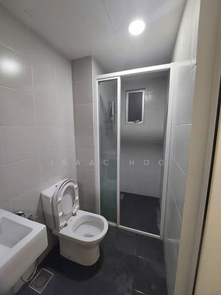 Kediaman Servis untuk Disewa di Cerrado Residence @ Southville City - Isaac Hoo - Bathroom - PropertyGuru.com.my