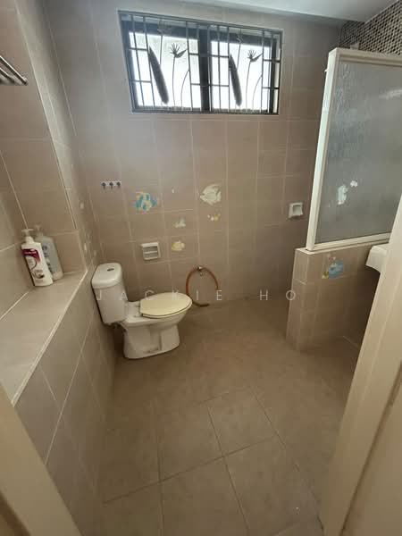 2.5-storey Terraced House for Rent in Bandar Puteri Puchong (Puchong) - Jackie Ho - Bathroom - PropertyGuru.com.my