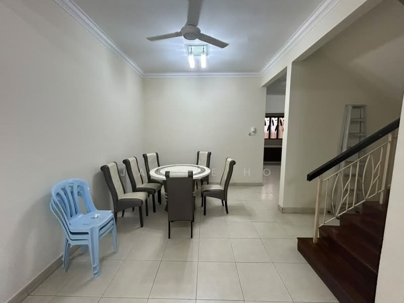 2.5-storey Terraced House for Rent in Bandar Puteri Puchong (Puchong) - Jackie Ho - Dining Room - PropertyGuru.com.my