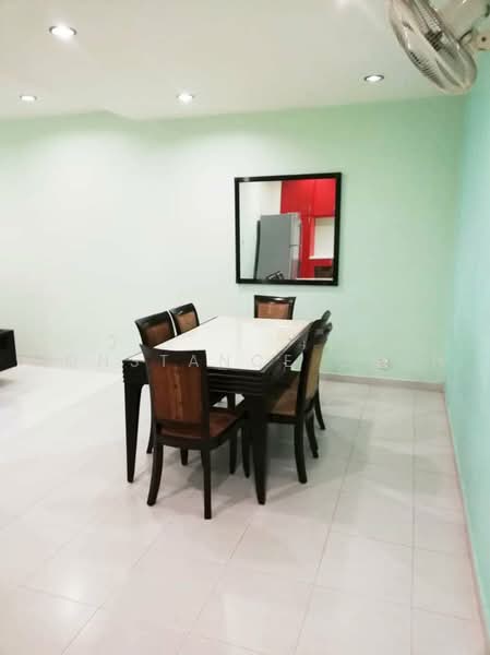 Rumah Teres 2 Tingkat untuk Disewa di Taman Setia Indah (Tebrau) - Constance Chan - Dining Room - PropertyGuru.com.my