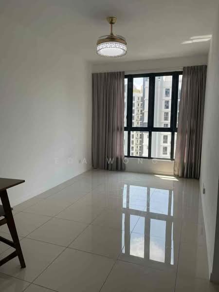 Kediaman Servis untuk Dijual di Lexa Residence @ The Quartz WM - Eda Wong - Living Room - PropertyGuru.com.my