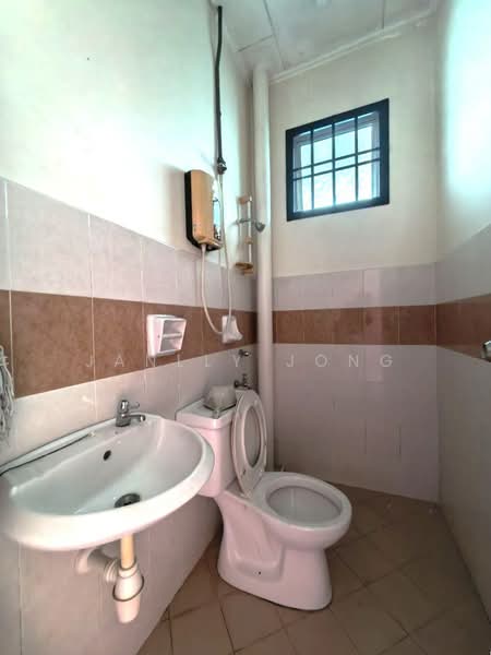 2-storey Terraced House for Sale in Taman Sri Pulai Perdana (Skudai) - Janlly Jong - Bathroom - PropertyGuru.com.my