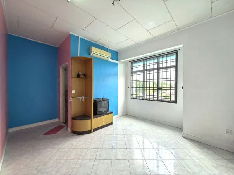 2-storey Terraced House for Sale in Taman Sri Pulai Perdana (Skudai) - Janlly Jong - Living Room - PropertyGuru.com.my