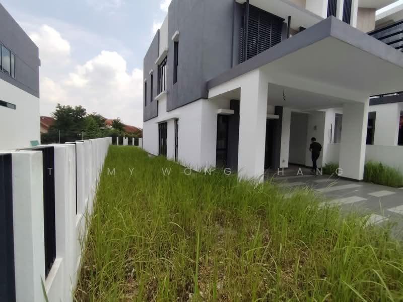Rumah Teres 2-Tingkat untuk Dijual di Seksyen 5, Bandar Kinrara (Puchong) - Tommy Wong Phang - Exterior - PropertyGuru.com.my