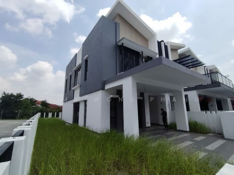 Rumah Teres 2-Tingkat untuk Dijual di Seksyen 5, Bandar Kinrara (Puchong) - Tommy Wong Phang - Exterior - PropertyGuru.com.my