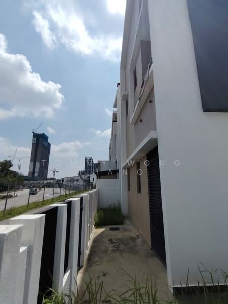 Rumah Teres 2-Tingkat untuk Dijual di Seksyen 5, Bandar Kinrara (Puchong) - Tommy Wong Phang - Exterior - PropertyGuru.com.my