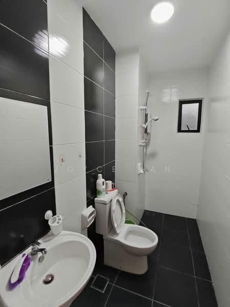Service Residence for Rent at Sky View - Joyce Tan - Bathroom - PropertyGuru.com.my