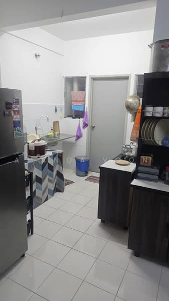 Pangsapuri untuk Dijual di Denai Nusantara Apartment - Amanda Voon - Kitchen - PropertyGuru.com.my