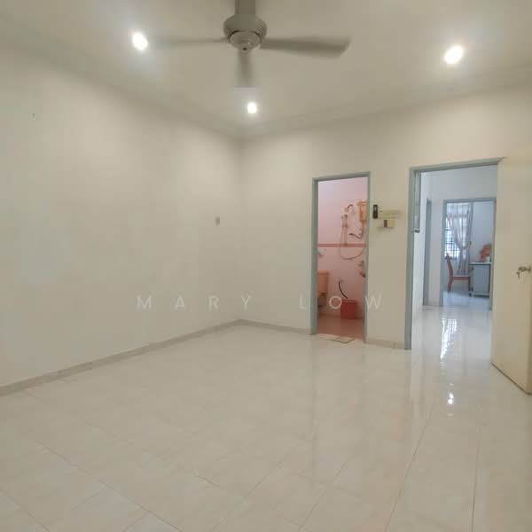 Rumah Teres 2-Tingkat untuk Dijual di Melaka City (Melaka) - Mary Low - Living Room - PropertyGuru.com.my