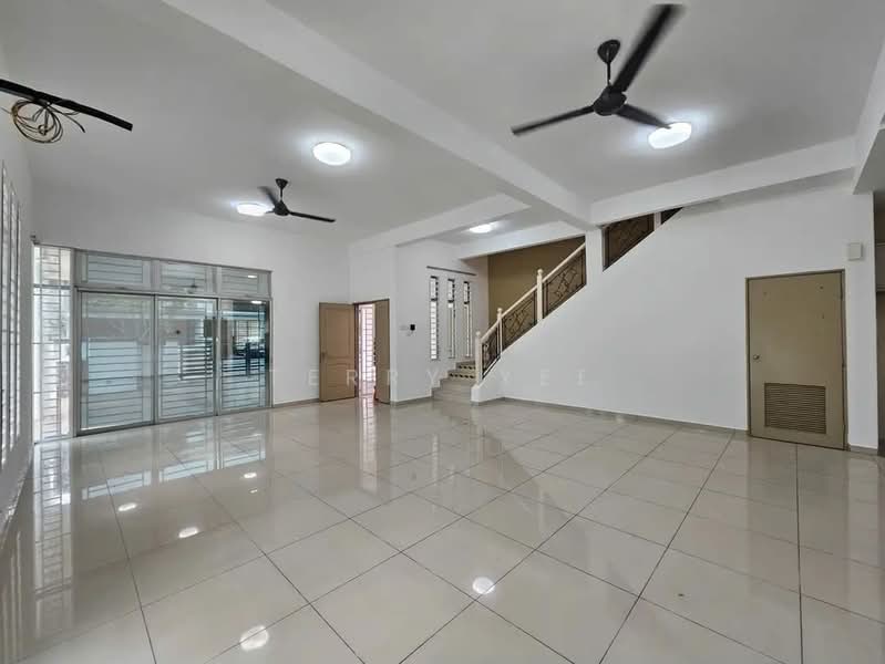 2-storey Terraced House for Rent in Bandar Baru Bangi (Selangor) - Terry Yee - Living Room - PropertyGuru.com.my