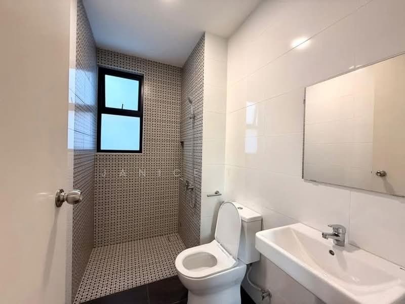 Semi-Detached House for Sale in Setia Alam (Selangor) - Janice Tang - Bathroom - PropertyGuru.com.my