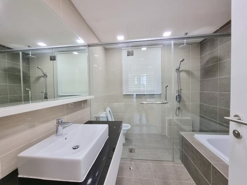 Kondominium untuk Dijual di Iskandar Residences - Chris Liew - Bathroom - PropertyGuru.com.my