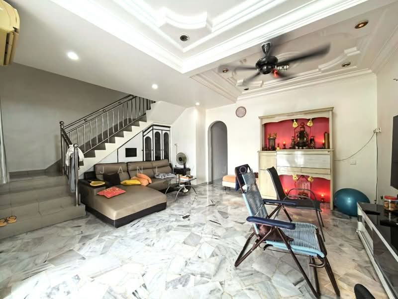 2-storey Terraced House for Sale in Taman Skudai Baru (Skudai) - Janlly Jong - Living Room - PropertyGuru.com.my