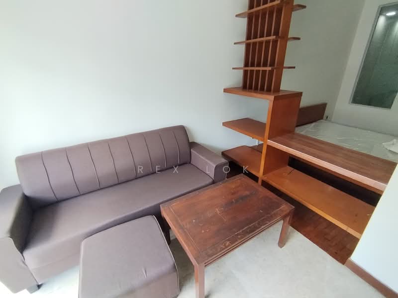 Kondominium untuk Disewa di 10 Semantan Suites - Rex Lok - Living Room - PropertyGuru.com.my