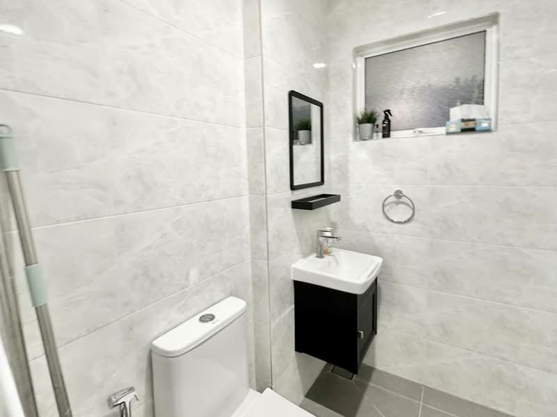 Condominium for Sale at Armanee Terrace - Zahiruddin Rahman - Bathroom - PropertyGuru.com.my