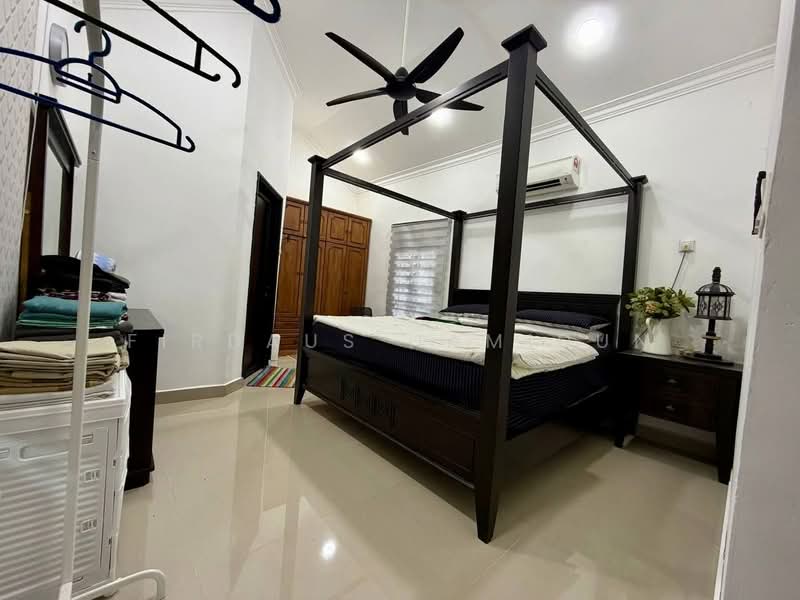 Bungalow for Sale in Bandar Tun Razak (Cheras) - Firdaus Hamidun - Bedroom - PropertyGuru.com.my